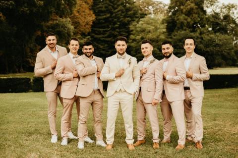 Costume mariage et cortége