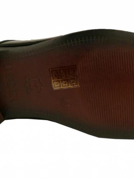 Derby vernis noir Digel détail