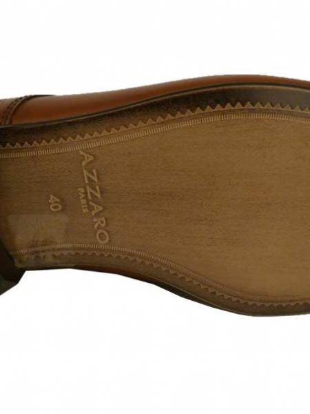 Derby Azzaro vue de dessous