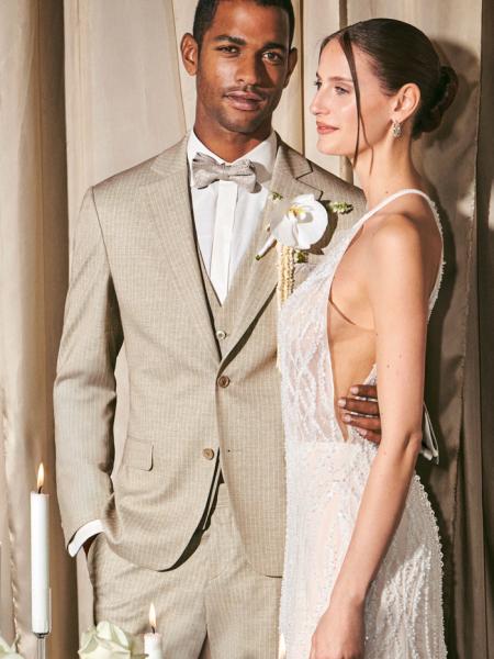 Costume de mariage en lin rayé beige